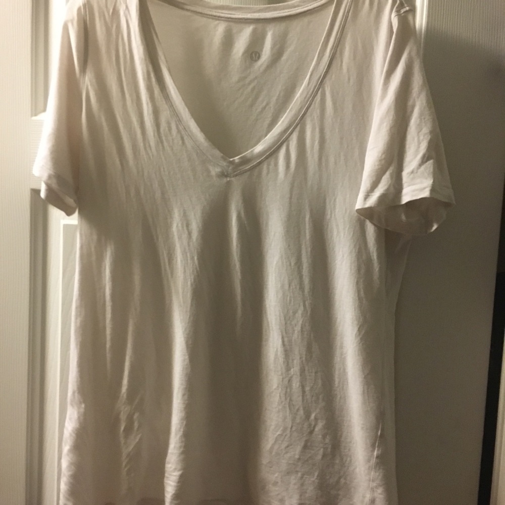 GUC lululemon White v neck
